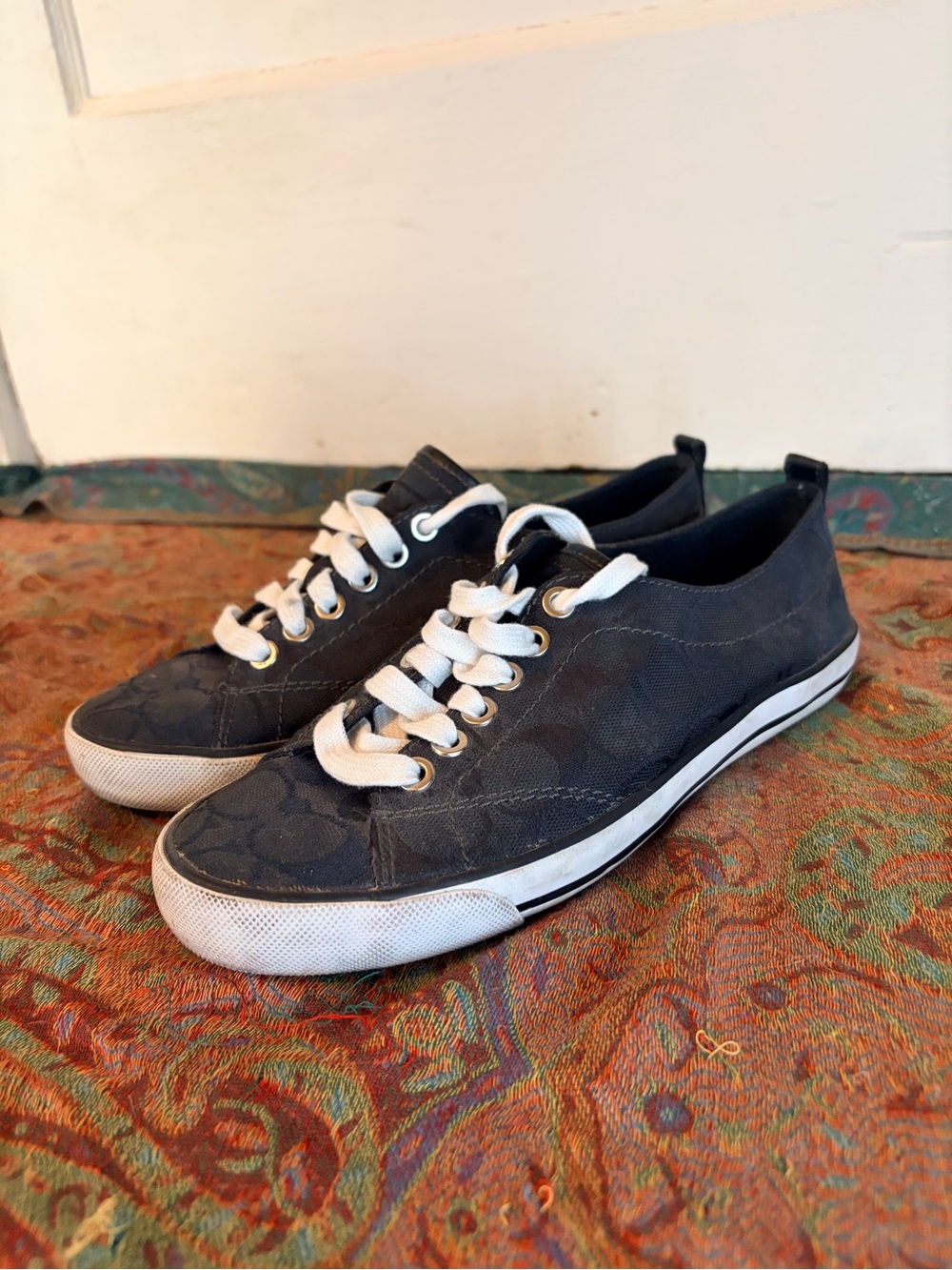 Coach Signature Low-Top Sneakers